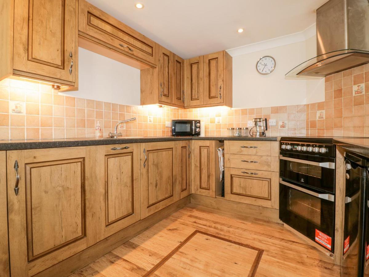 Lower Brambleside Truro